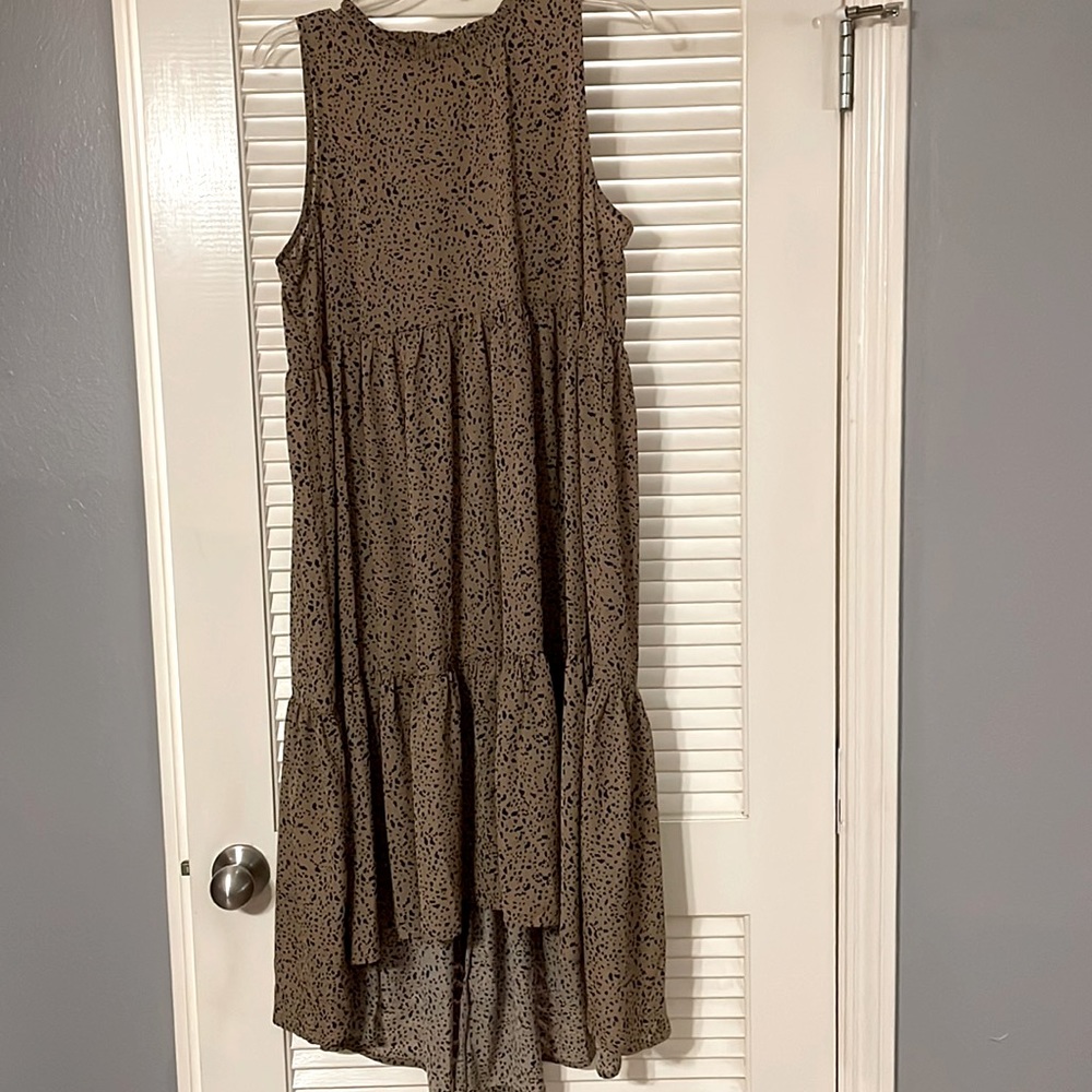 Tan/Black Animal print hi low dress from Vici!